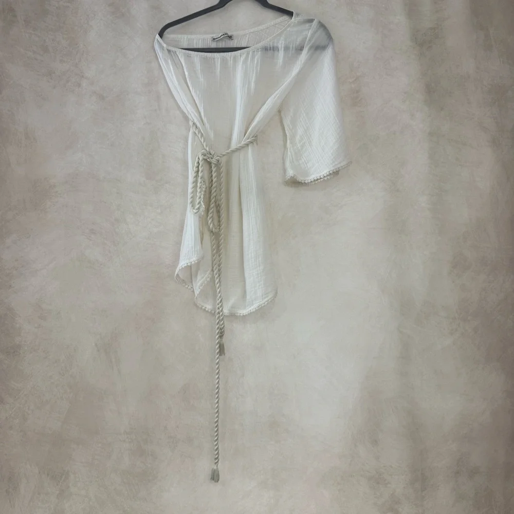 Abercrombie & Fitch One Shoulder Coverup